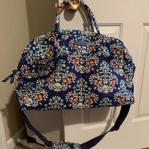 NWOT Vera Bradley Chandelier Floral Weekender Bag
